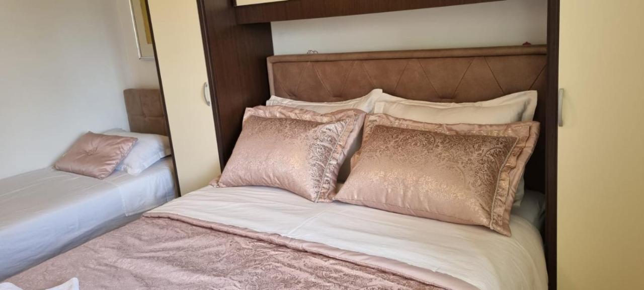 Holiday Home Zezevica - Heated Pool Sestanovac ภายนอก รูปภาพ