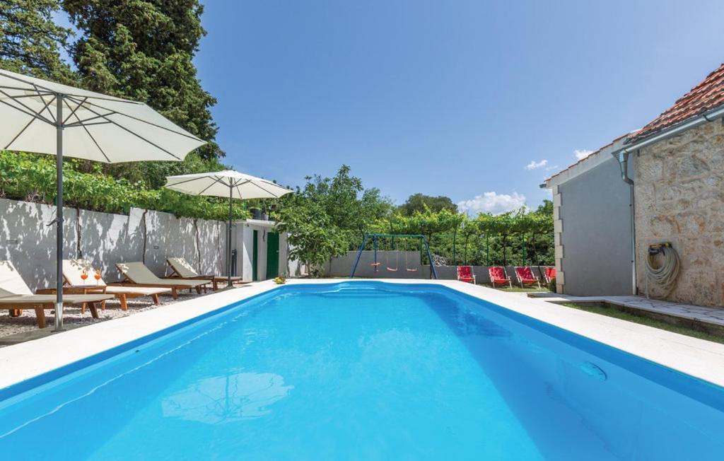 Holiday Home Zezevica - Heated Pool Sestanovac ภายนอก รูปภาพ