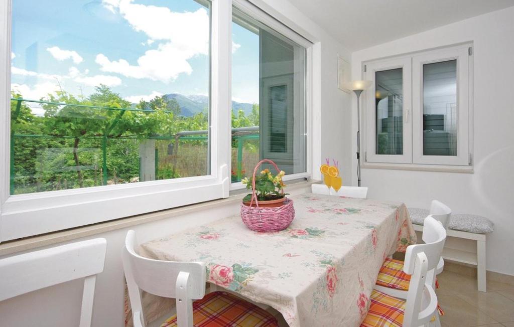 Holiday Home Zezevica - Heated Pool Sestanovac ภายนอก รูปภาพ
