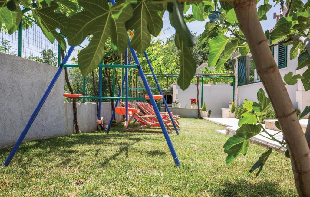 Holiday Home Zezevica - Heated Pool Sestanovac ภายนอก รูปภาพ