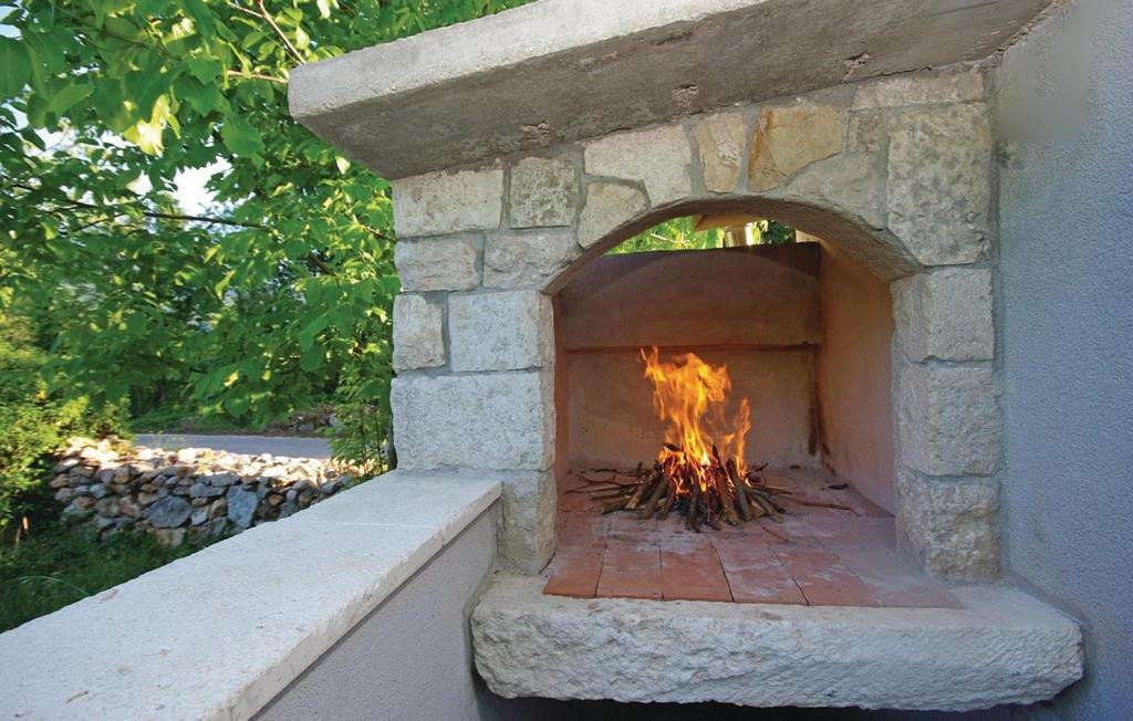 Holiday Home Zezevica - Heated Pool Sestanovac ภายนอก รูปภาพ